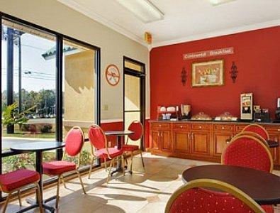 Howard Johnson By Wyndham Dothan Exterior foto
